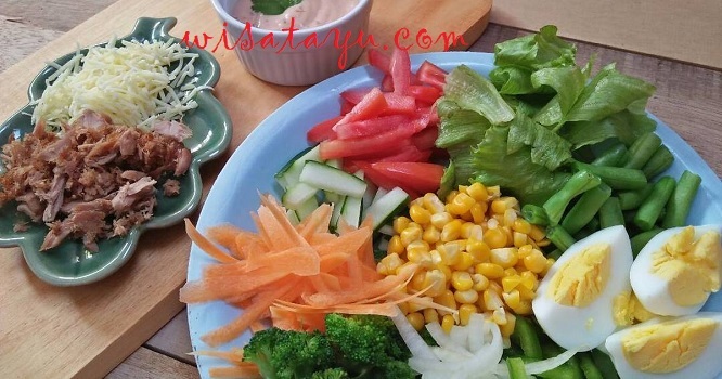 3 Resep Praktis Salad untuk Menu Diet Rendah Kalori